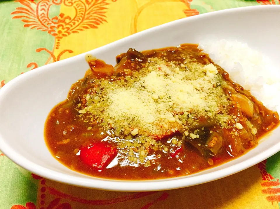 夏野菜のカレー✨粉チーズがけ(^^)|swanさん