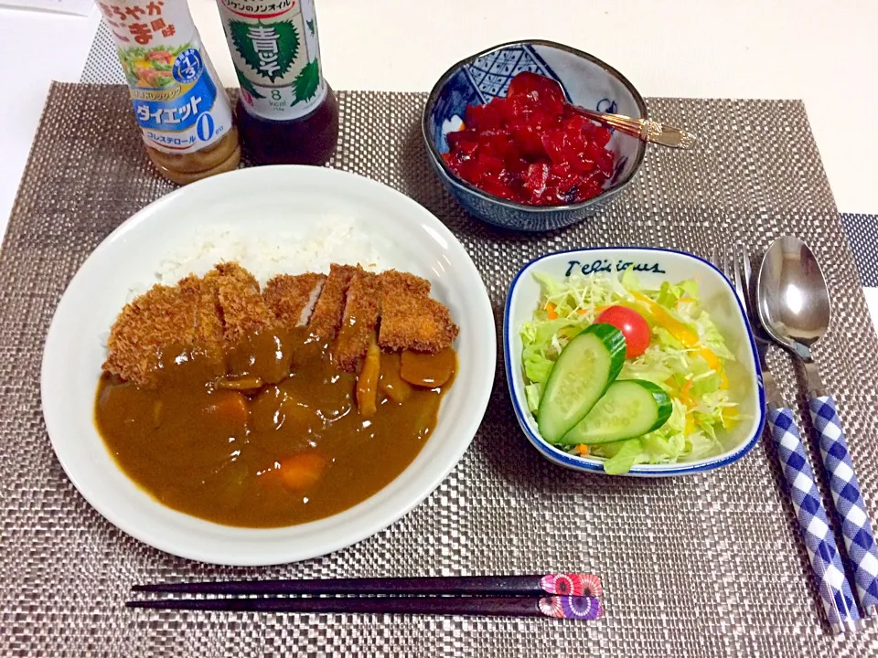 Snapdishの料理写真:ヒレカツ丼をカレー|Airene Cailoさん