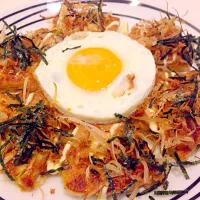 Snapdishの料理写真:Okonomiyaki|Yui Phiphitphakdiさん