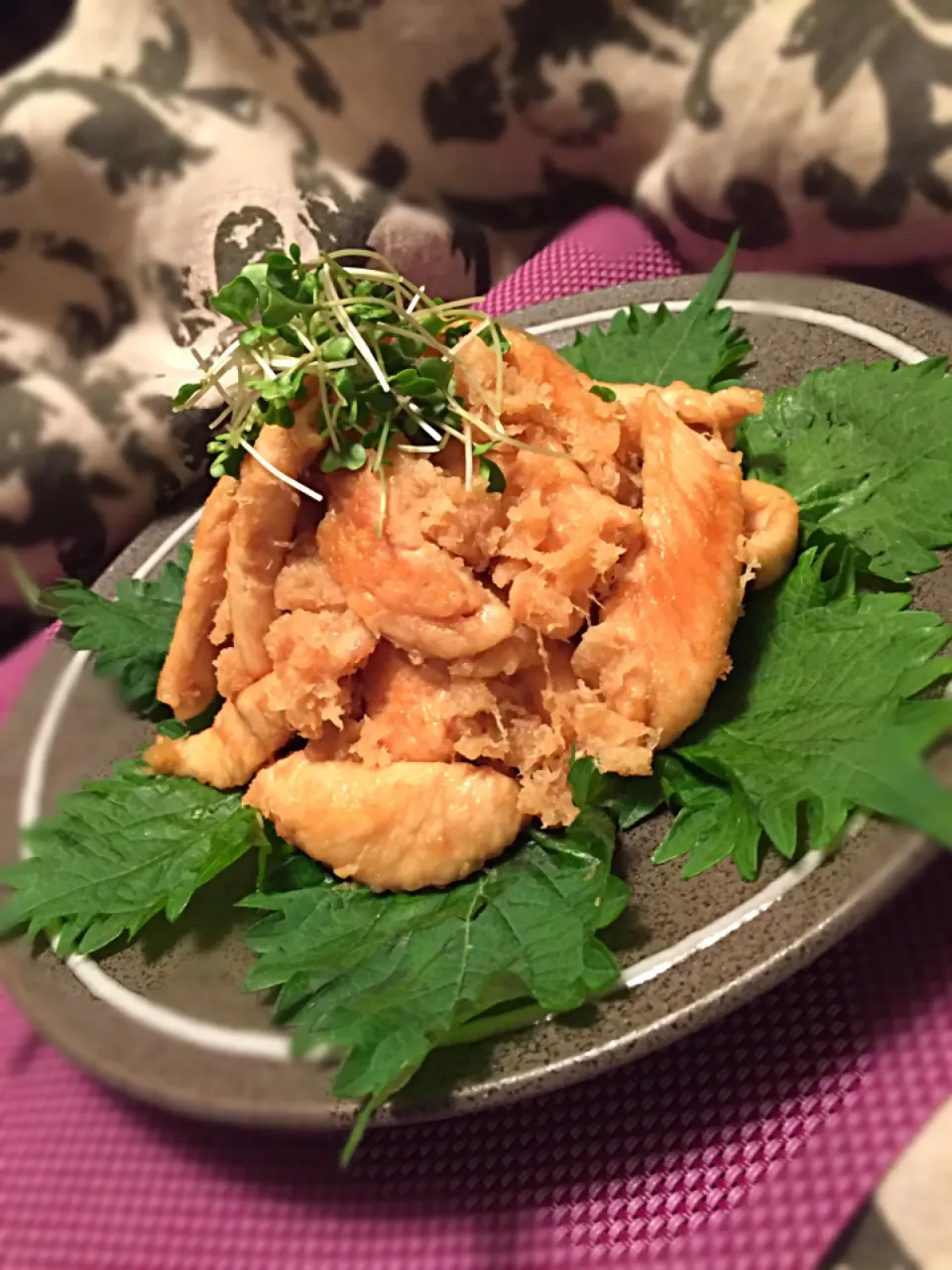 izoomさんの料理 ささみのみぞれ照り焼き 【TERIYAKI chicken tender w/ grated Japanese radish】遅くなって🙇🏻💦
改めて800投稿おめでとうー🎉🎉🎉|チョッパー＆ホヌさん