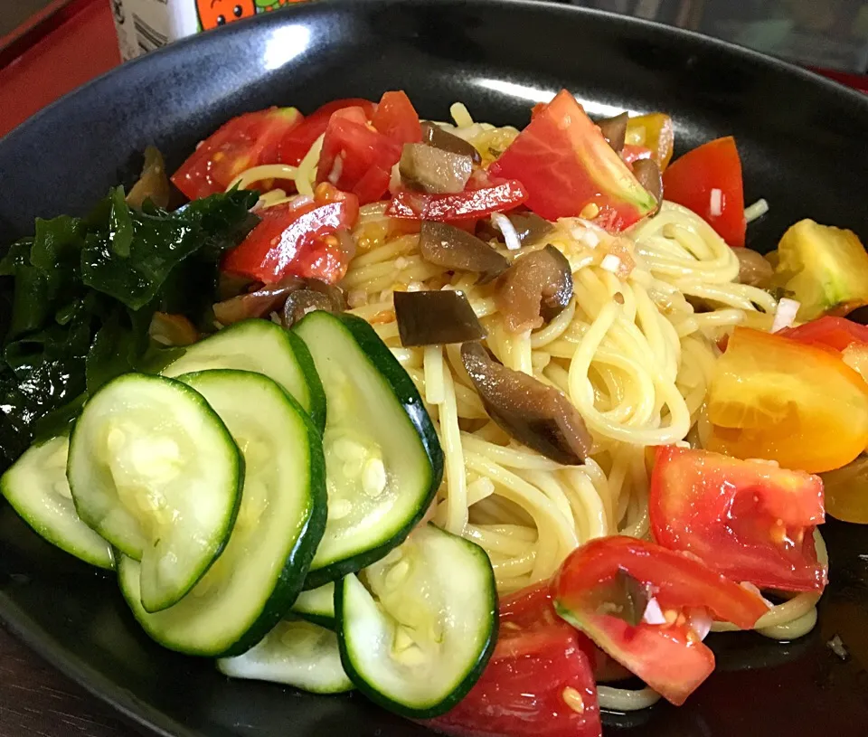 昼ごはん 夏野菜の冷やし中華|ぽんたさん