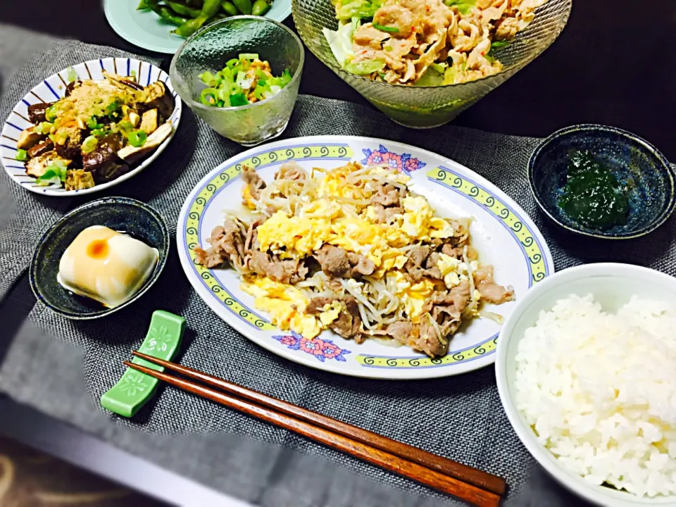 晩ご飯☻豚玉もやし×豚しゃぶサラダ×焼き茄子などなど|rai☻*さん