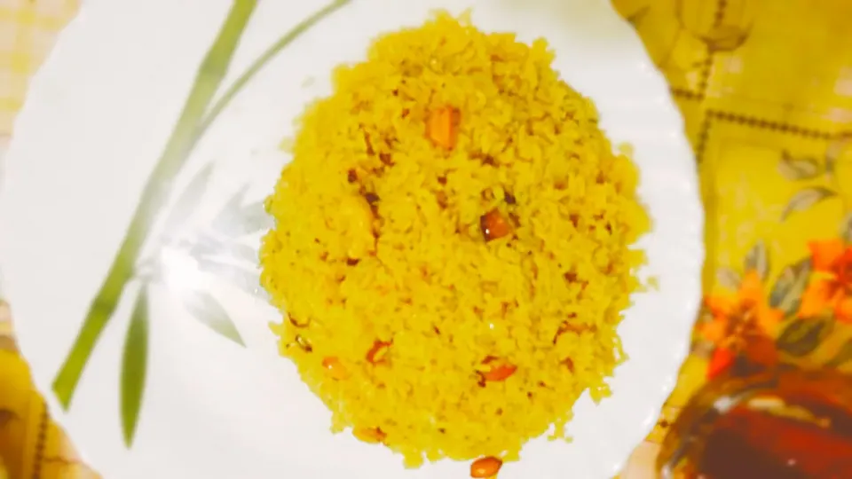 Snapdishの料理写真:Basanti Polao (Yellow Rice)|Rítúbárná Sínháさん