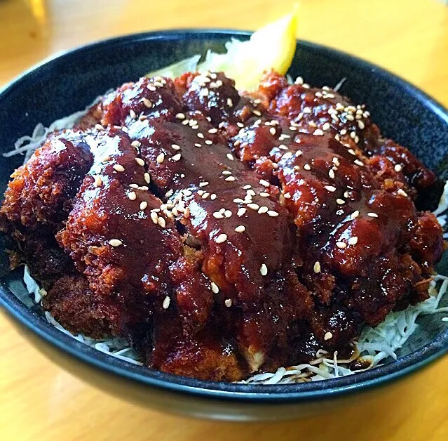 味噌チキンカツ丼 名古屋風|ガク魁‼︎男飯さん