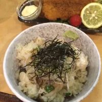 Snapdishの料理写真:イワシ天ぷらと鯛飯|Norihiro Satoさん