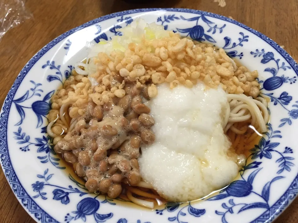 ぶっかけ２トロうどん|さんだーさん