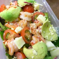 Snapdishの料理写真:Cobb salad with prawns|Sanさん