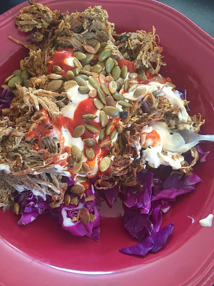 Snapdishの料理写真:Spicy Pulled Pork and Red Cabbage w- Sriracha Mayo and Pepitas - Yum!|K Goodnessさん