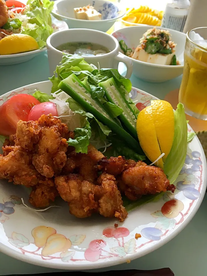 王将のもみダレで唐揚げ定食♡お野菜盛り盛り♡|らいとさん