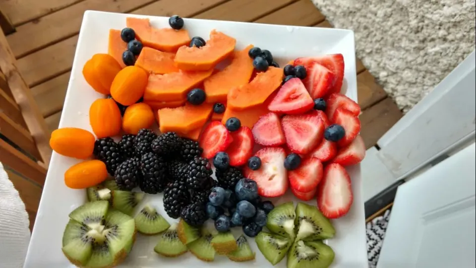 Homemade fruit plate|paulaさん