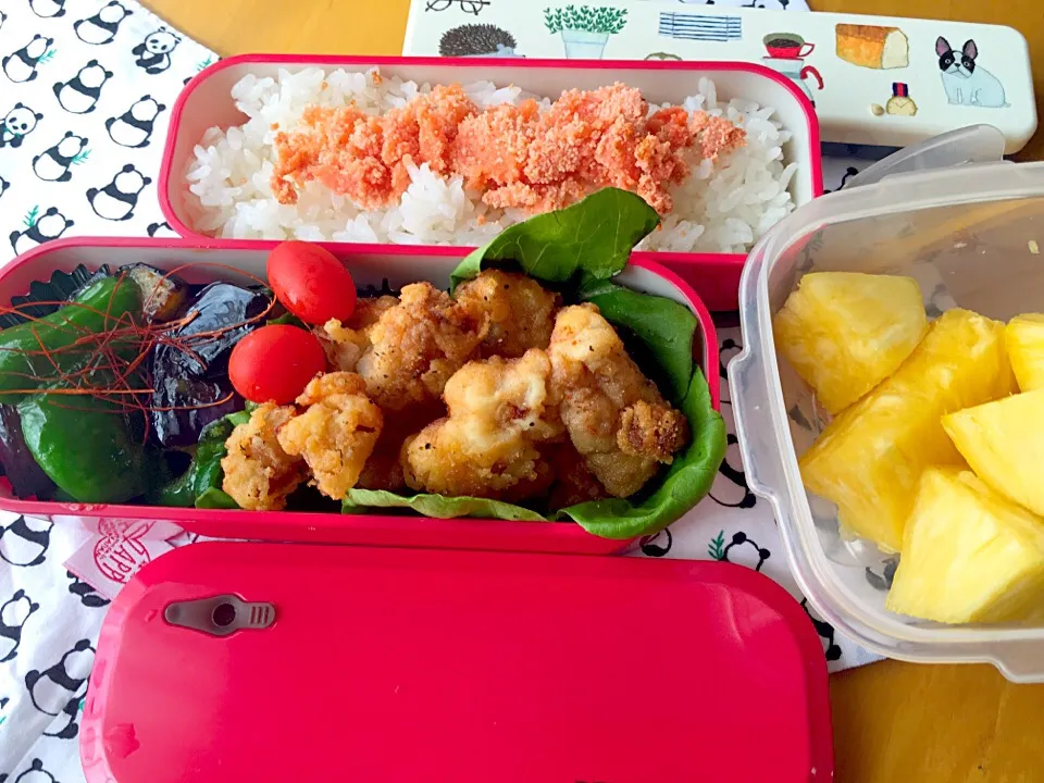 若鶏山椒唐揚げ、茄子とピーマンの甘辛味噌炒め、焼きタラコご飯、パイナップル❤️|miam miamさん