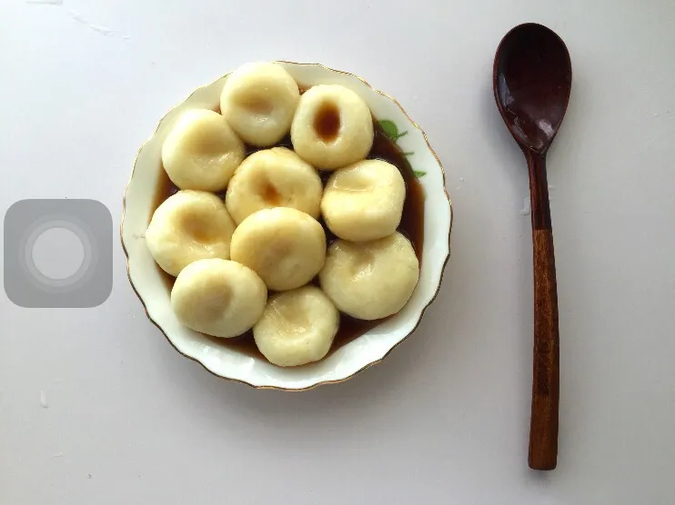 Mitarashi Dango
Dumplings with Salty-sweet Sause.|tomoさん