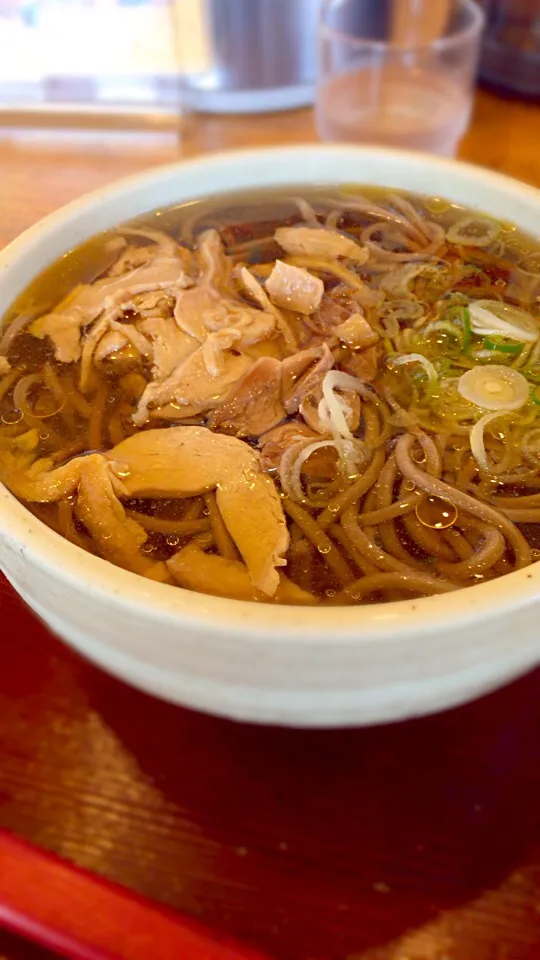 冷たい山形の肉そば！畑の中にある蕎麦処かつら  有名なお店で芸能人サインもたくさん  美味しいここはやっぱり|akemi☆さん