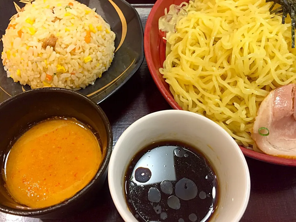 Snapdishの料理写真:超大盛ざる中華、ミニ炒飯|buhizouさん