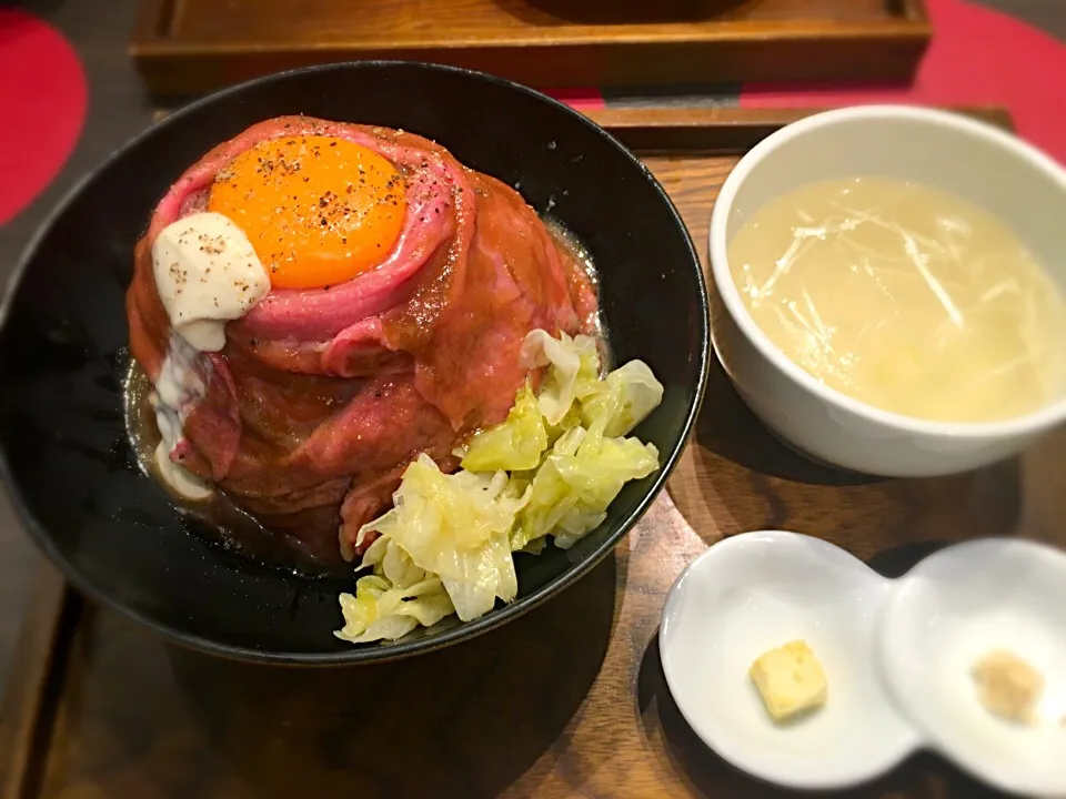 ローストビーフ丼|まいまいまいりんさん