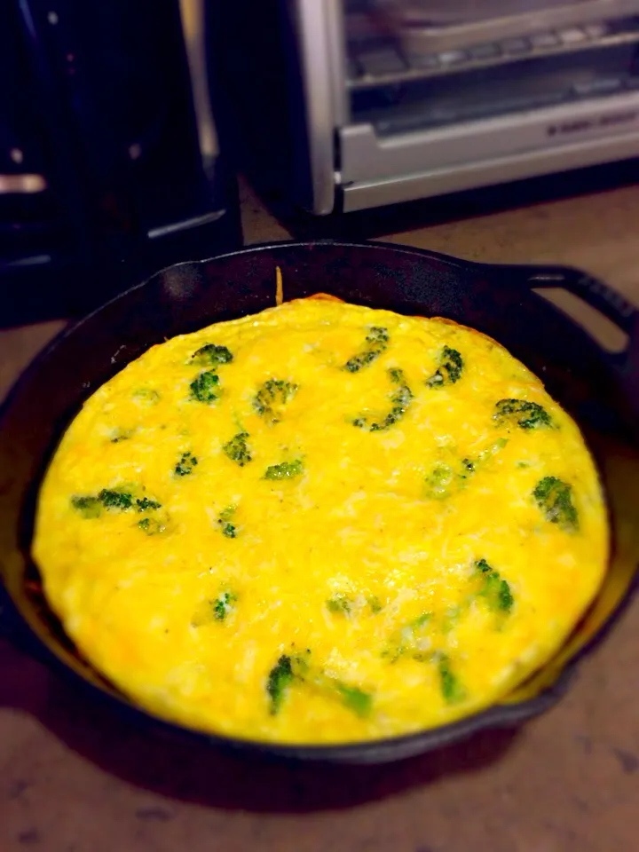 Broccoli frittata|Flora Liさん