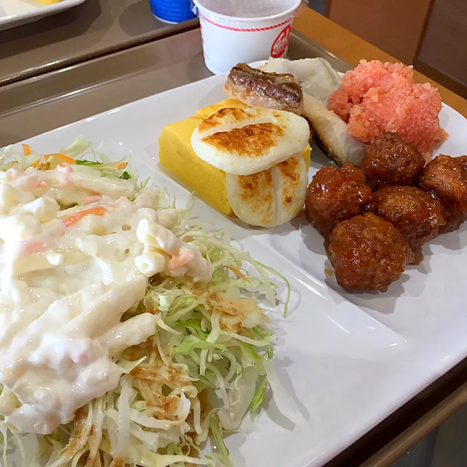 Snapdishの料理写真:朝食バイキング|buhizouさん