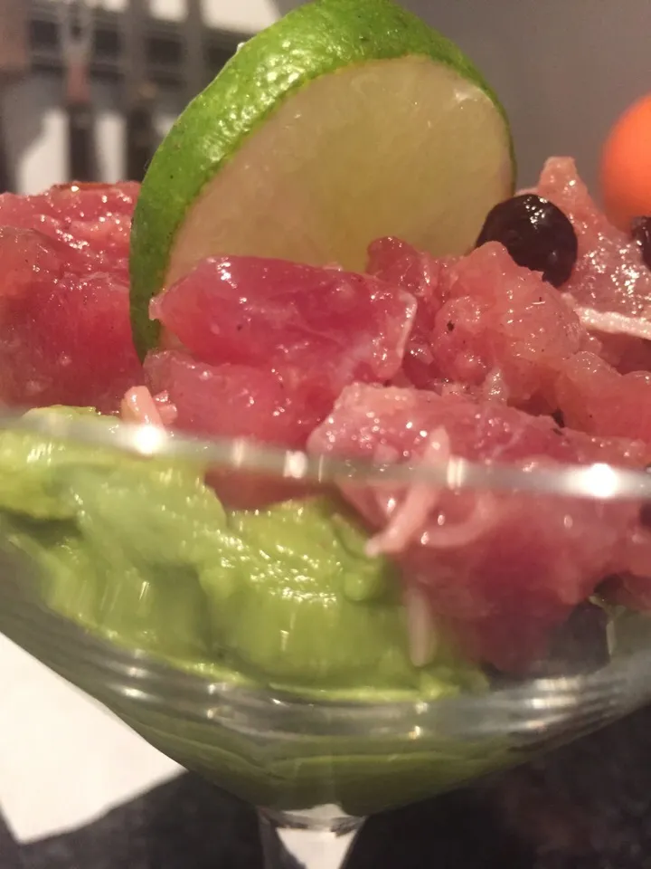 Tuna Tartare with Avocado Mousse|Christine pavelkaさん