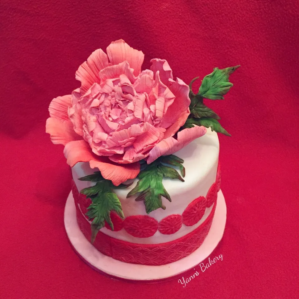 Snapdishの料理写真:Homemade Sugar Peony Fondant Cake
自家製牡丹フォンダンケーキ|Yannさん