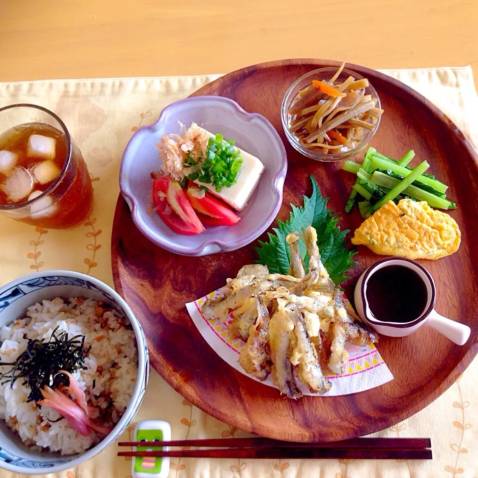 息子ランチ 肉味噌混ぜごはん
小鰯天ぷら時期も終わる〜(^^)|愛ママさん