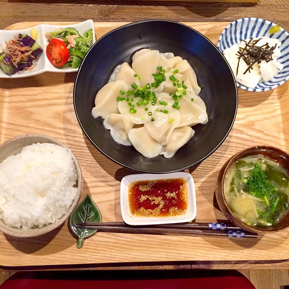 Snapdishの料理写真:水餃子、長芋千切り、蒸しなす、ゴーヤとツナのサラダ|Nao Yamadaさん