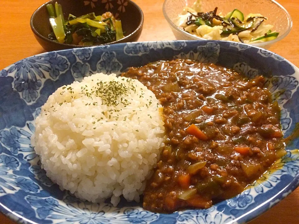 Snapdishの料理写真:8/6 今日の晩御飯(*^^*)
キーマカレー♪|chunさん