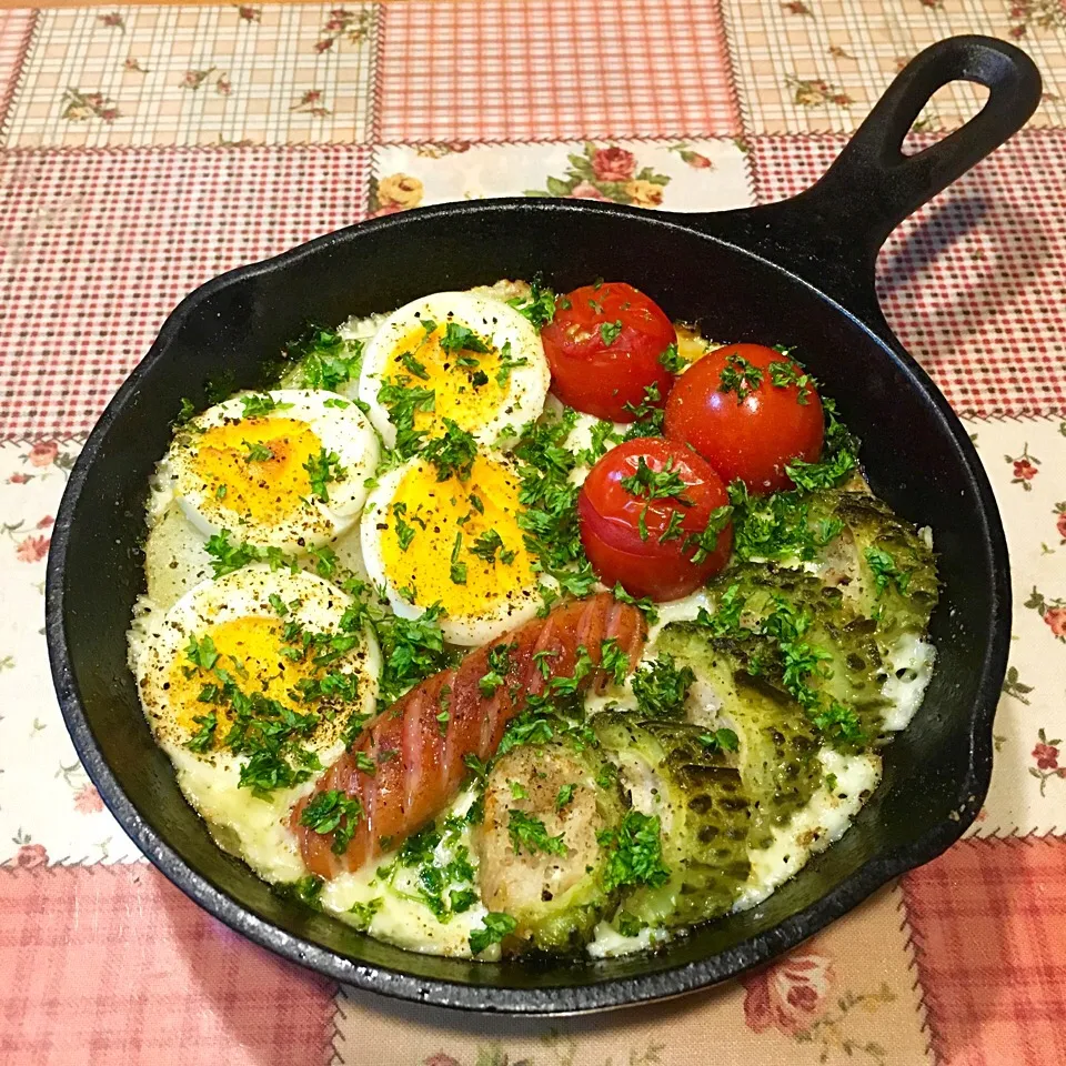 ロッジのスキレットde詰め詰めチーズ焼き🍳|＊ゆみしぼり＊さん