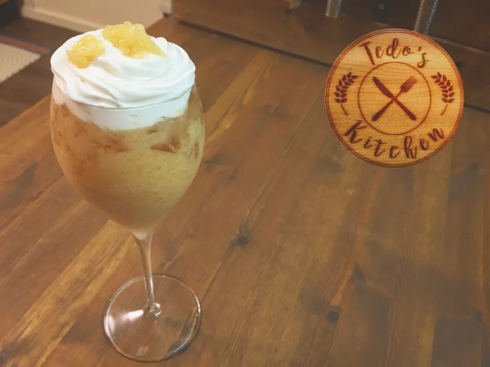 Snapdishの料理写真:スタバ風 ピーチインピーチフラペチーノの作り方 video recipe付き|Tedo's Kitchen Okinawaさん