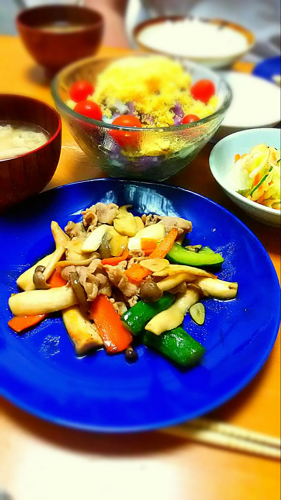 Snapdishの料理写真:豚肉と野菜のオイスター炒め🍴|ちはるさん