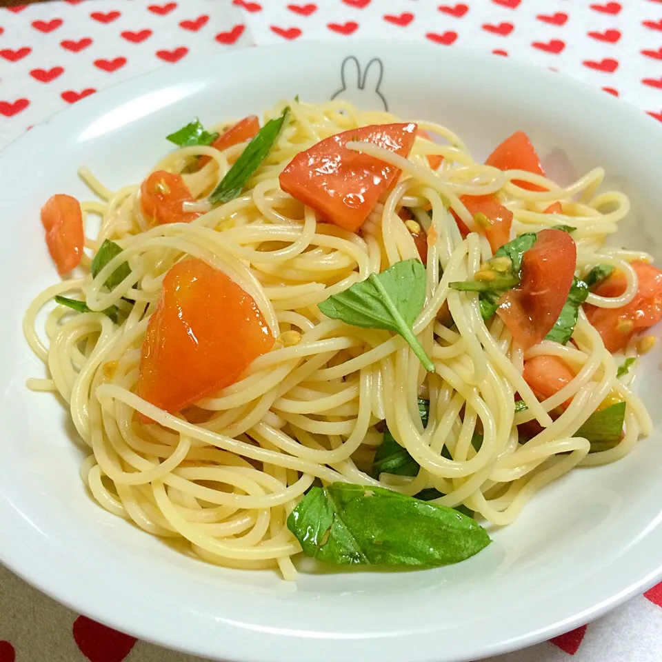 バジルとトマトの冷製パスタ|ゆかりさん