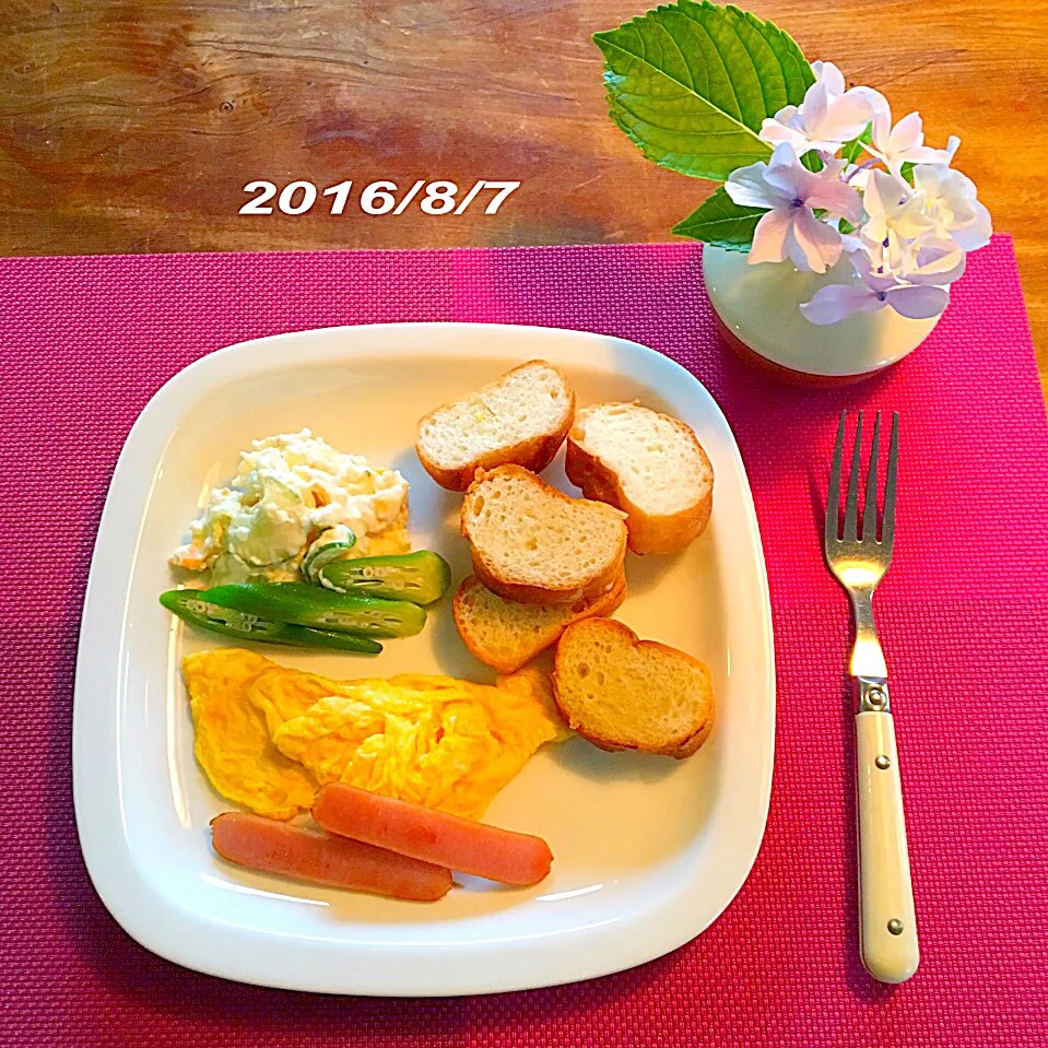 Snapdishの料理写真:朝ごはん 2016・8・6|ローゼルさん