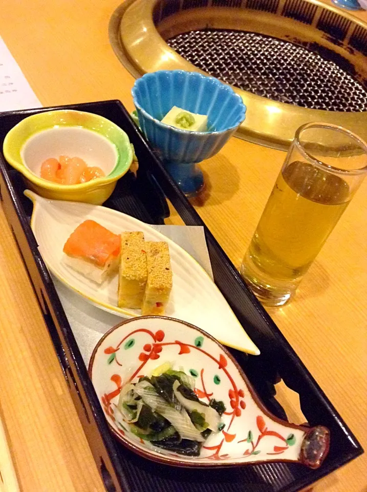 食前酒/緑茶梅酒
先付/枝豆豆腐
前菜/甘海老麹漬け、サーモン寿司、のし鷄南京、若布葱お浸し
@小涌谷温泉 水の音（箱根小涌谷）|Kazuya Miyukiさん