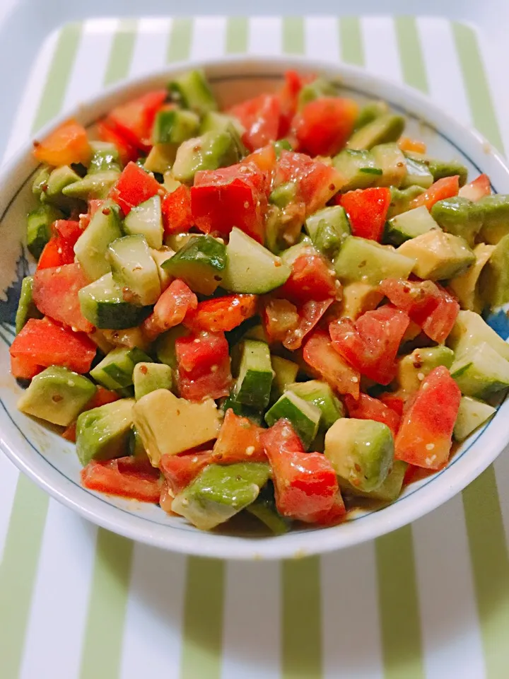 Dinner 8.7
Tomato and avocado salad|moonmoonさん