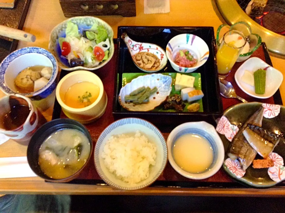 Snapdishの料理写真:旅館の朝食①@小涌谷温泉 水の音（箱根小涌谷）|Kazuya Miyukiさん