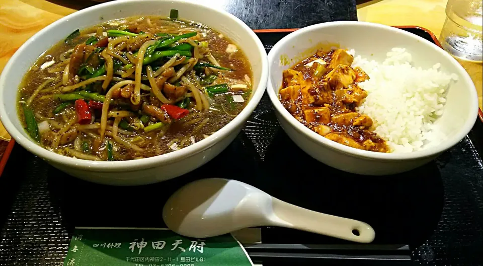 ニラモヤシそばと麻婆丼|哲さん