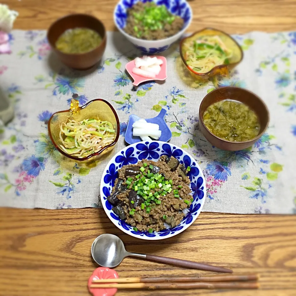 ナスとひき肉の甘辛味噌丼|ericatさん