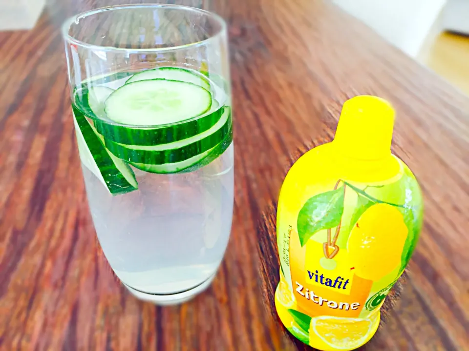 Detox water|healthy foodさん