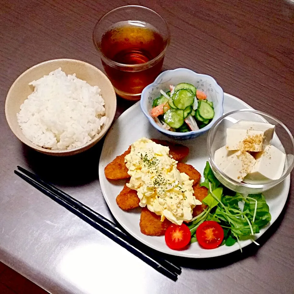 Snapdishの料理写真:タルタル白身フライの夜ご飯♡|Mami.Nさん