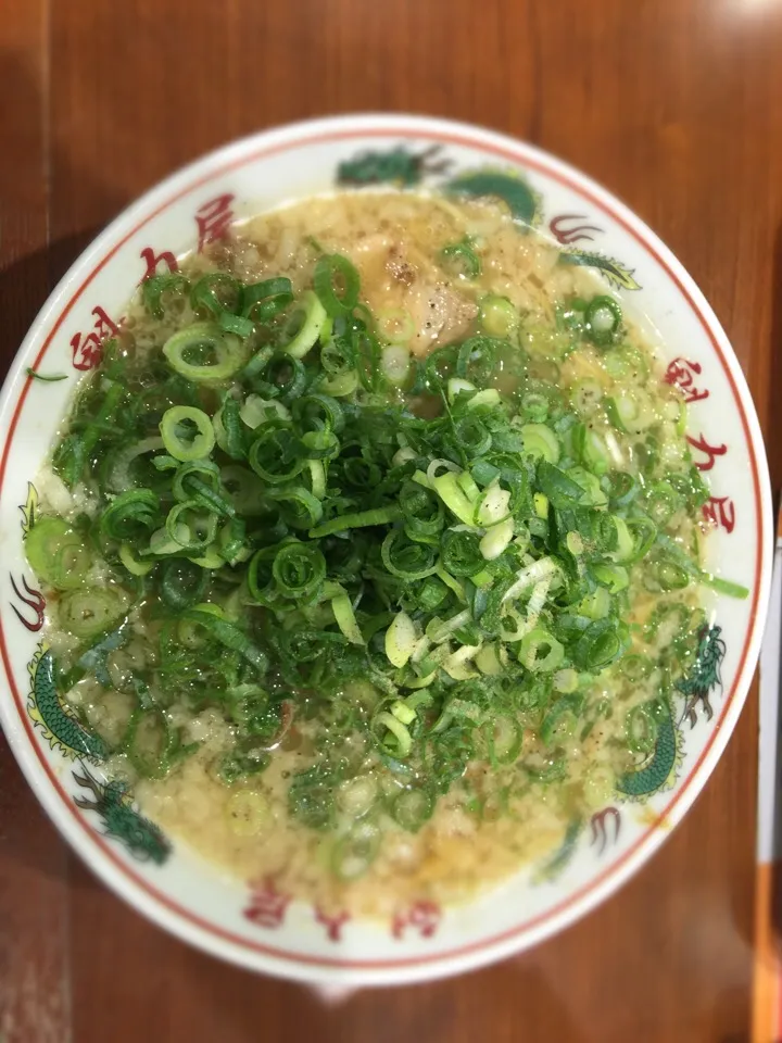 2016年 二十三杯目🍜  コク旨醤油❗️ 閉店ギリギリで間に合いましたー❗️魁力屋@藤枝パーキング👍|BUBUさん