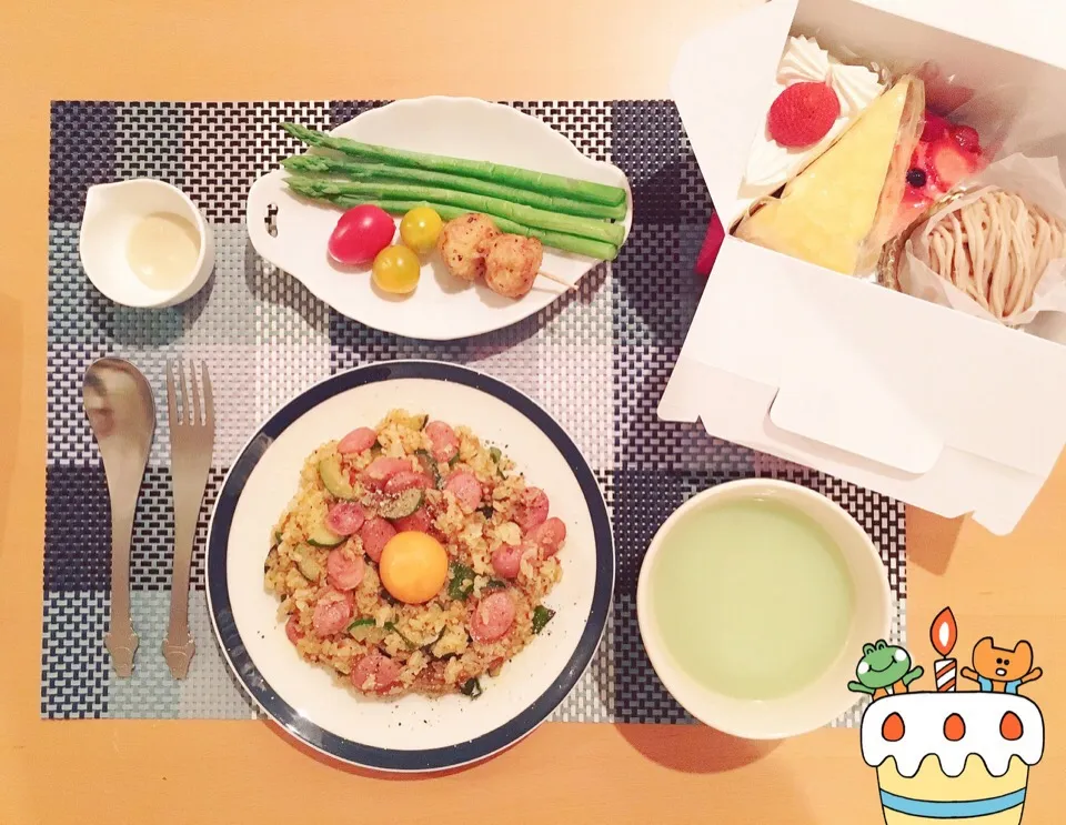 Snapdishの料理写真:ハーブソーセージと夏野菜たっぷりドライカリー🍛|leeさん