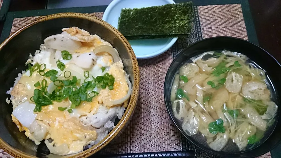 親子丼＆三つ葉の味噌汁＆味つけ海苔|まぐろさん