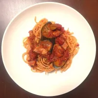 Snapdishの料理写真:ナスとベーコンのトマトソーススパゲティ/ tomato sause spaghetti with bacon and eggplant|Misakiさん