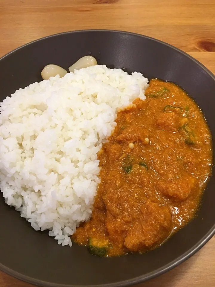 チキンとオクラのヨーグルトカレー@KOSUGI CURRY|カリー仙人さん