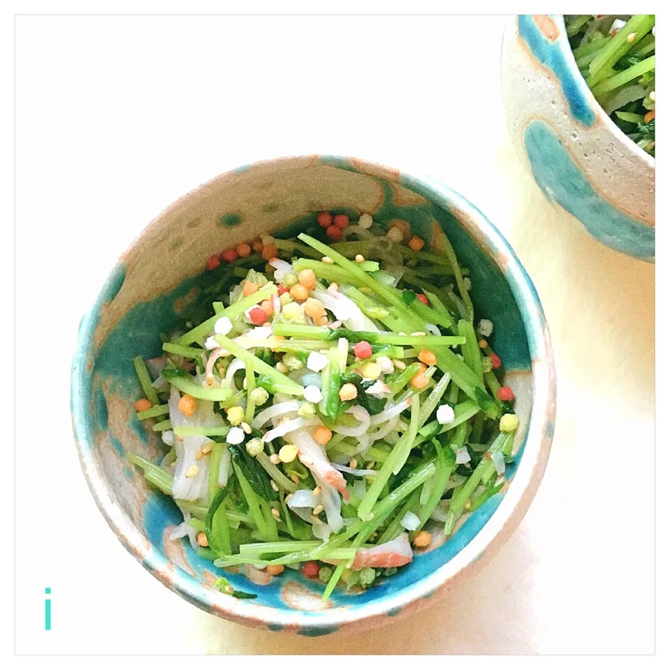 ゆっこさんの料理 玉露園の昆布茶で豆苗とカニカマの昆布茶和え 【Pea sprouts and imitation crab sticks tossed with kelp tea powder】|izoomさん