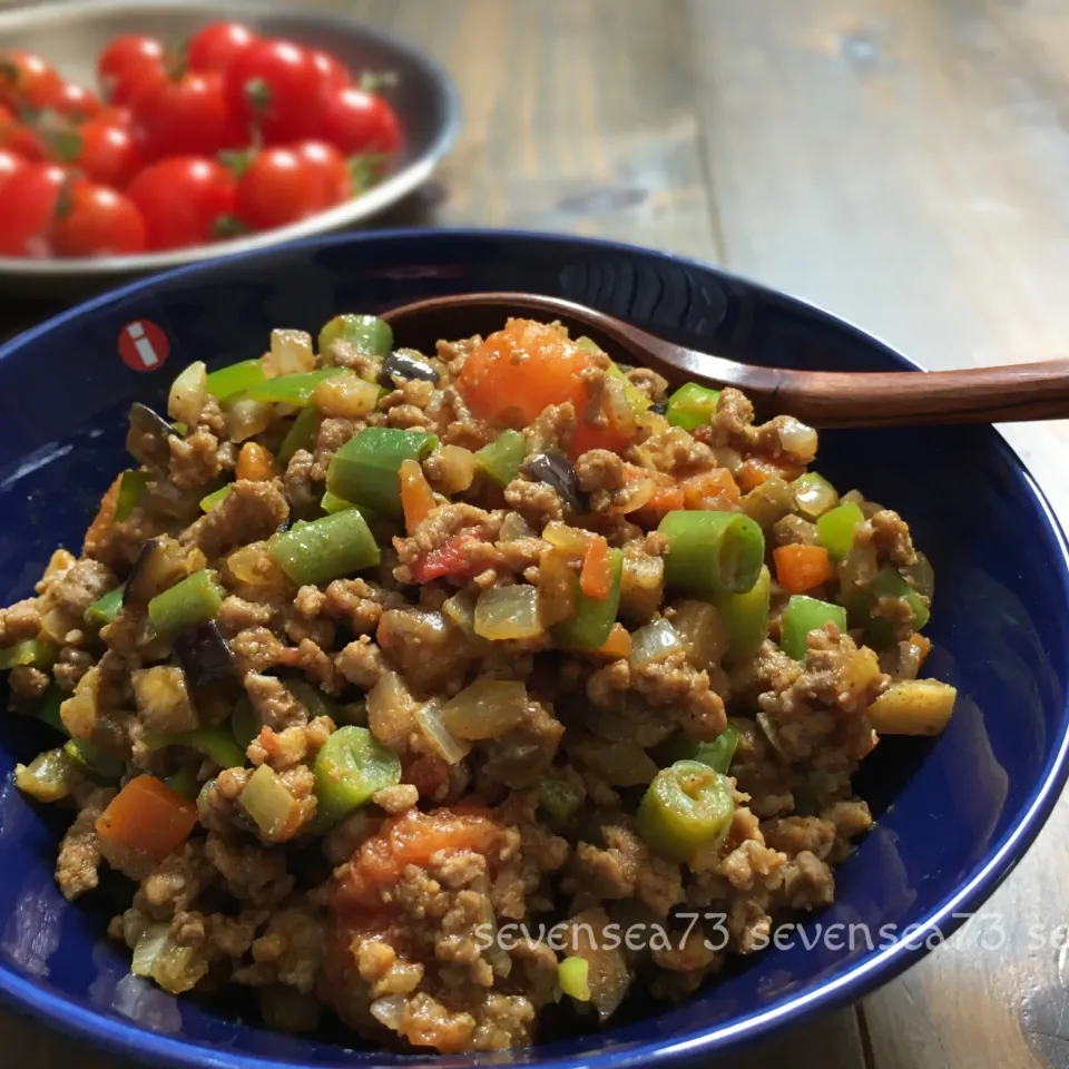 Snapdishの料理写真:夏野菜どっさりドライカレーʕ-̼͡-ʔ|七海さん