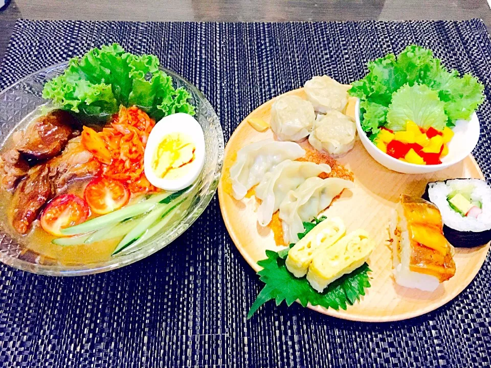 冷麺
今日の晩御飯〜^o^|るみさん