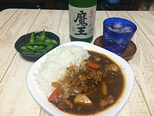 Snapdishの料理写真:今日の男飯(⌒-⌒; )2.8時間煮込みましたカレーwith魔王♫|ひーちゃんさん