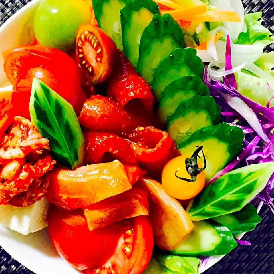 湘南盛りモリサラダ😋刺身盛り🐟🍅🐟🍅✨|葉っぱのおさらyokomamaさん