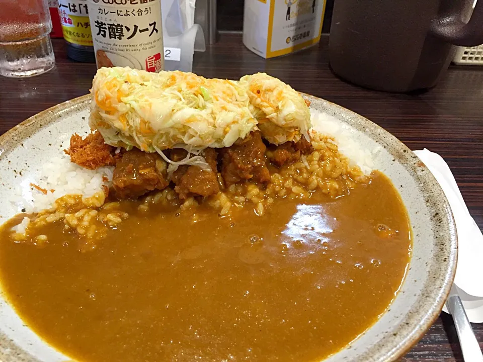 Snapdishの料理写真:手仕込チキン勝つカレー サワーマスタードキャベツ|マハロ菊池さん