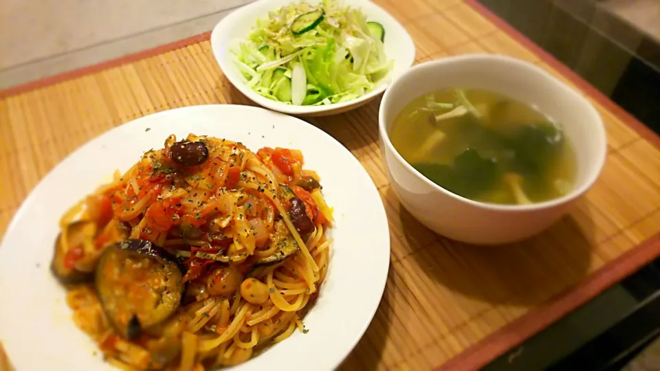 Snapdishの料理写真:豆&茄子のﾄﾏﾄﾊﾟｽﾀ～
の晩ごはん✨|kaz(*･ω･)さん